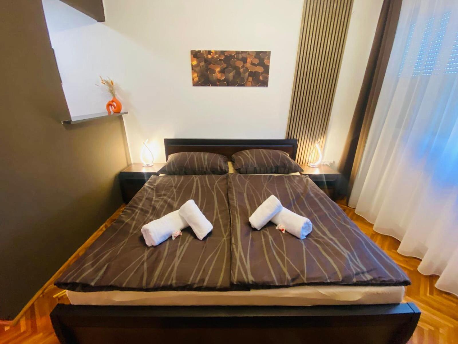 Centrum Apartman ชารอชปาตัก ภายนอก รูปภาพ
